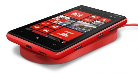 http://techcitement.com/admin/wp-content/uploads/2012/09/700-nokia-wireless-charging-plate-dt-900-with-nokia-lumia-820.jpg